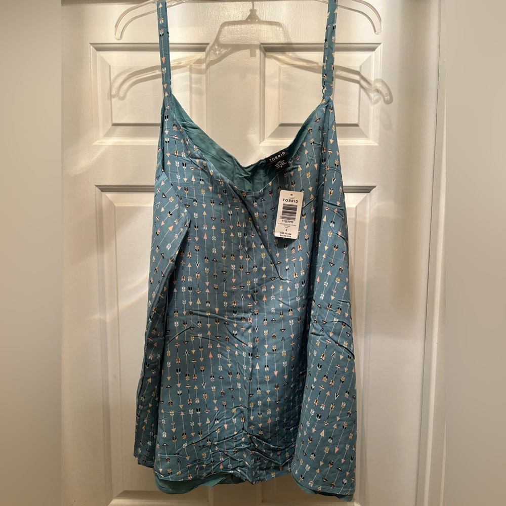 Torrid Arrow Tank